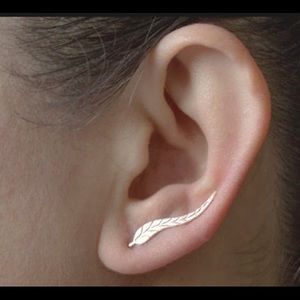 Boho Retro Climbing Feather/Leaf Silver Earrings